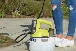 Comment utiliser un pulvérisateur électrique